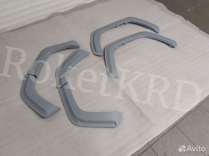 Уширители toyota rav 4 с 2019 г стиль TRD