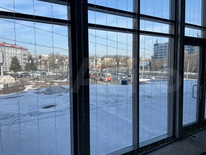 Сдам торговое помещение, 450 м²