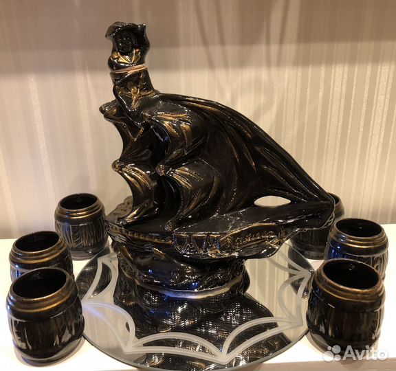 Штоф графин с рюмками 