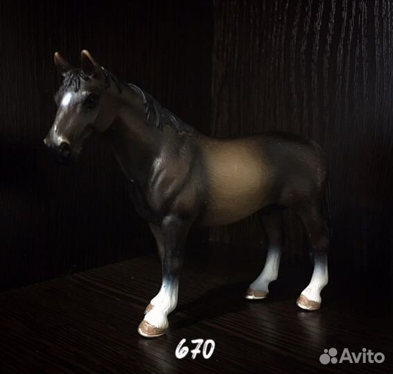 Фигурки лошадей schleich