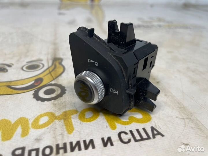 Кнопка Audi Q7 4M cyrb 2.0tfsi 2016