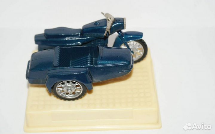 Мотоцикл 1/30 Днепр-2 1977 год Саратов Тантал