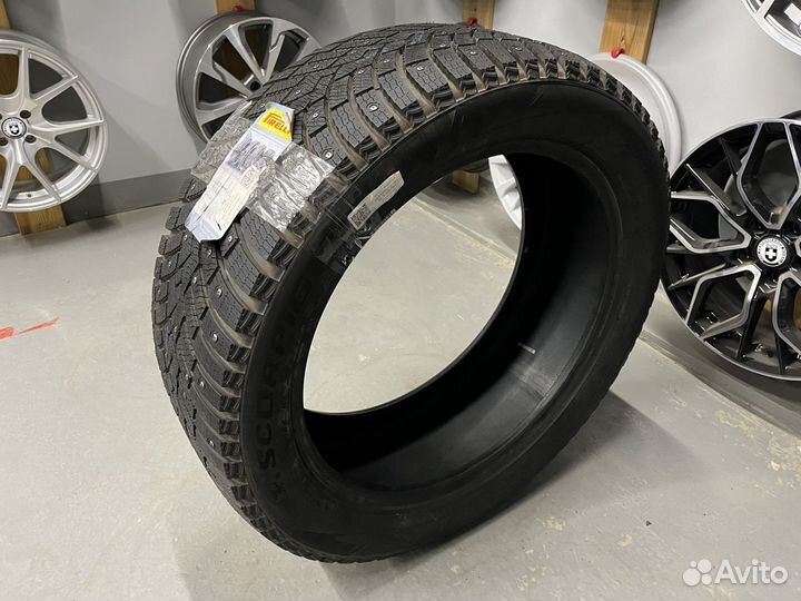 Pirelli Ice Zero 2 235/65 R17 108T