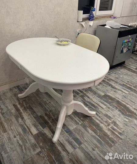 Стол овальный кухонный обеденный деревянный белый