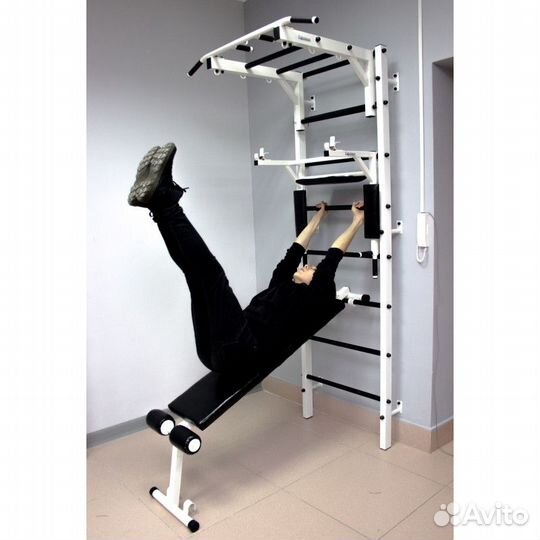 Шведская стенка со скамьей брусьями и рукоходом