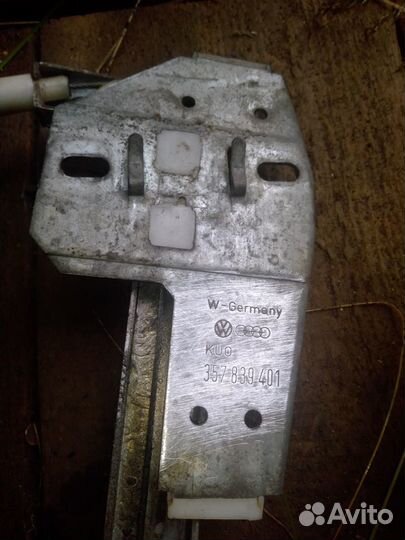 Стеклоподъемник механический