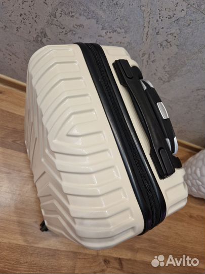 Чемодан на колесах