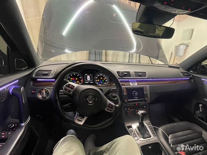 Контурная подсветка салона