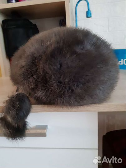 Норковые шапки,песцовый воротник