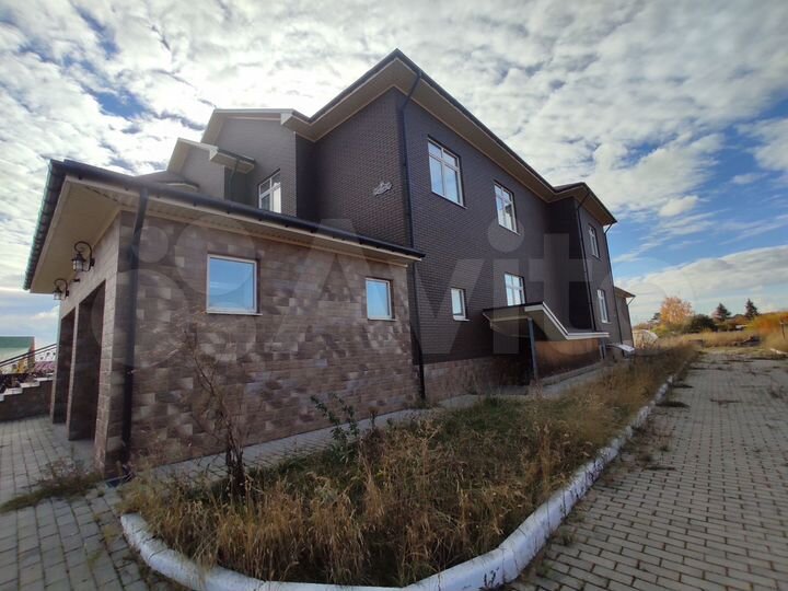 Дом 579 м² на участке 30 сот.