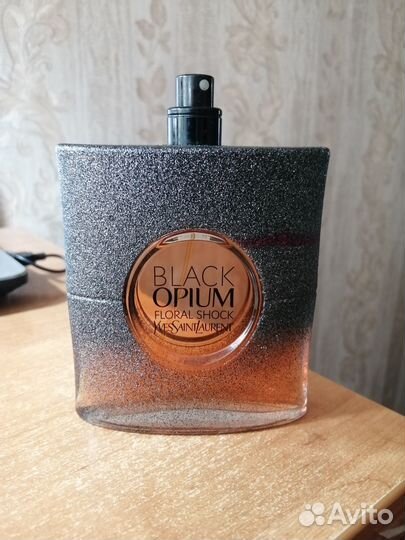 Yves Saint Laurent Black Opium