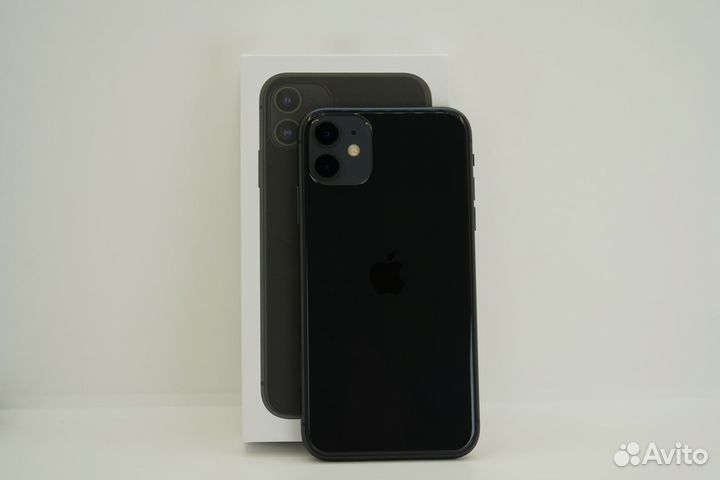 iPhone 11, 64 ГБ