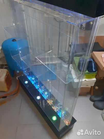 Искуственный аквариум с подсветской и полками