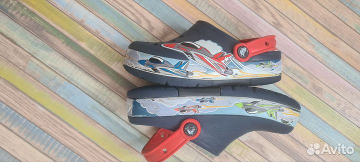 Crocs j1