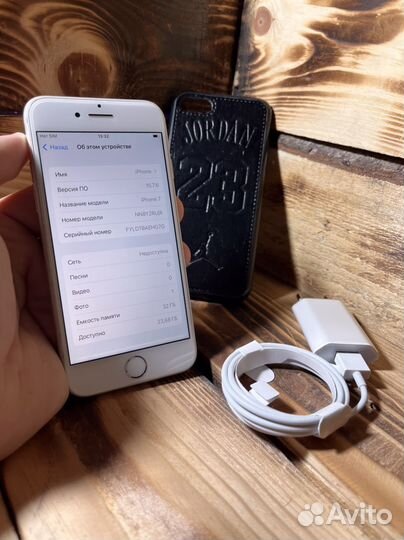 iPhone 7/32Gb/Идеал/Новый акб