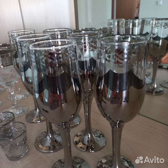 Бокалы и рюмки