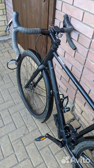 Продам туристический велосипед Specialized Sequoia