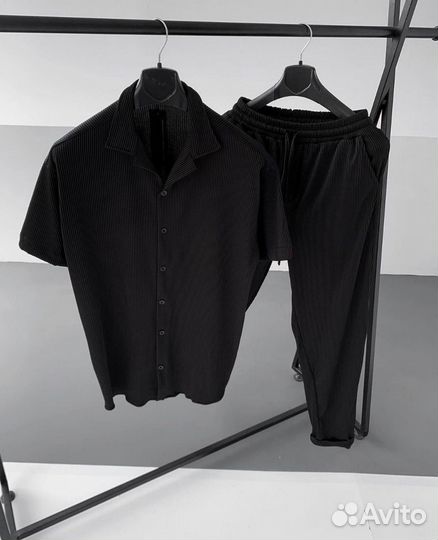 Костюм мужской рубашка и штаны