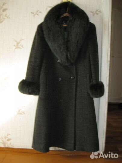 Продам женское пальто