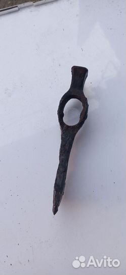 Топорик чекан