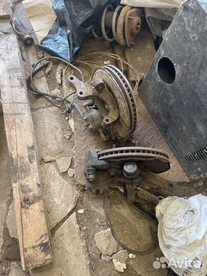 Ступица передняя лансер 9