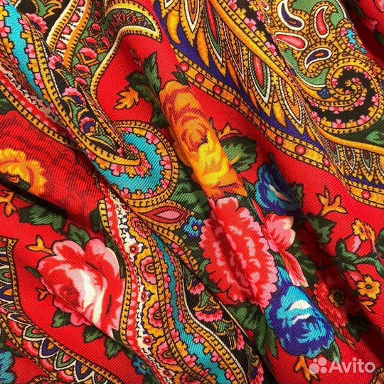 Шарф-снуд из павловопосадского платка