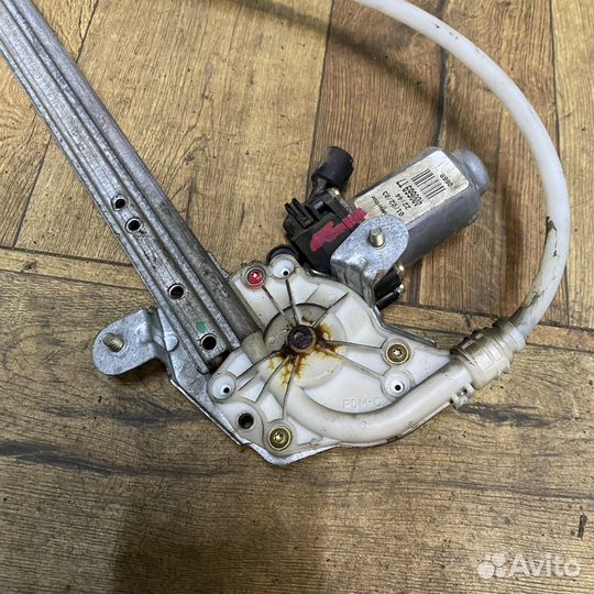 Стеклоподъемник Renault Scenic 1