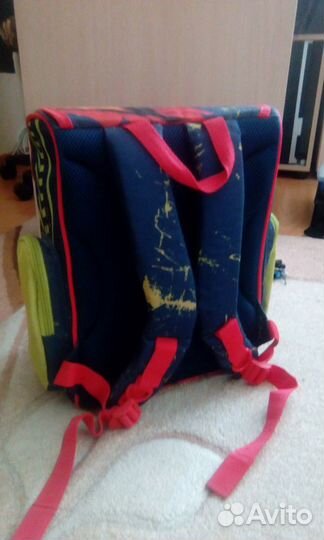 Рюкзак школьный