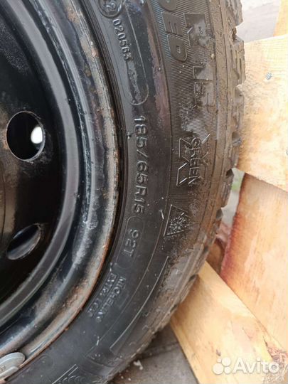 Michelin X-Ice North 3 185/65 R15 92T