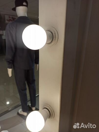 Гримерное зеркало