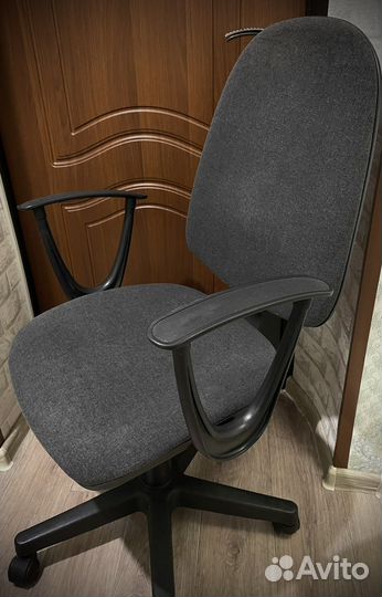 Компьютерное кресло с Доставкой