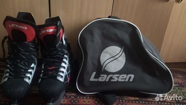 Коньки хоккейные 42 размера с сумкой