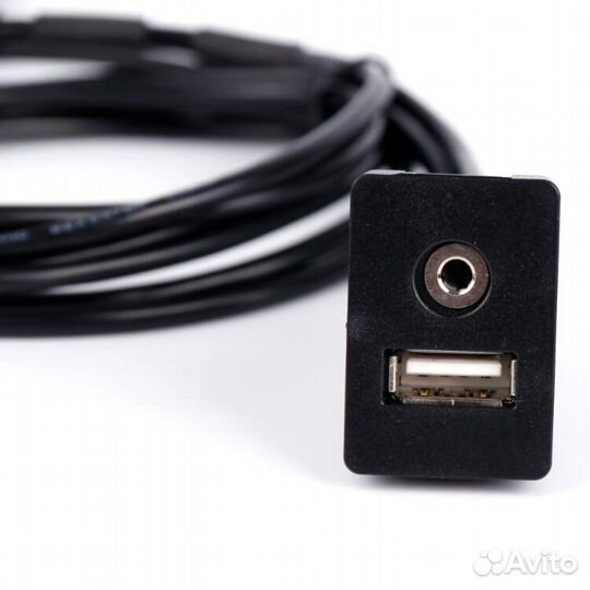 Розетка для врезки и монтажа USB AUX квадрат CU4