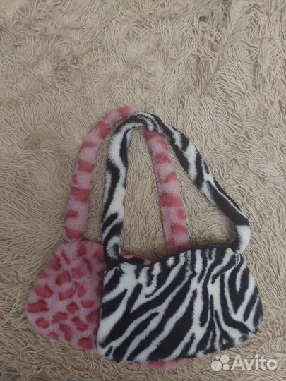 Cумки плюшевая с принтом