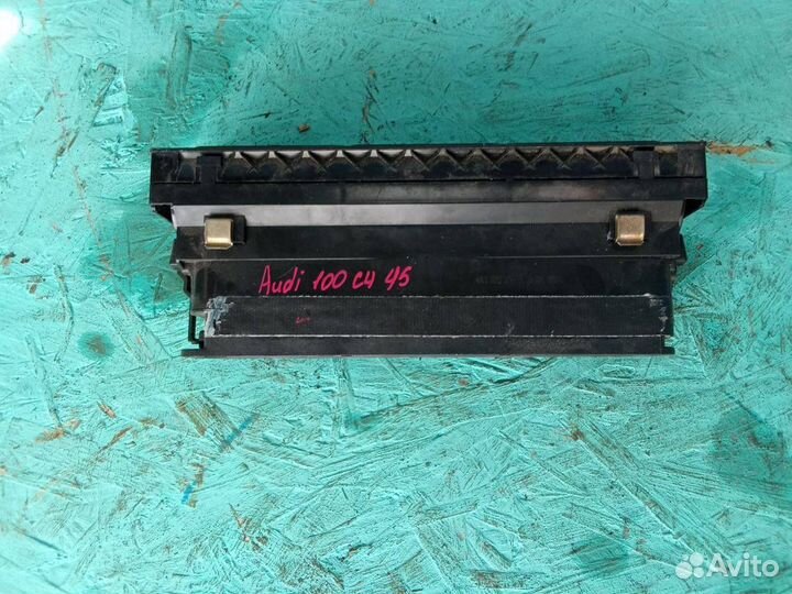 Воздуховод отопителя Audi 100 C4 45