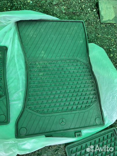 Автомобильные коврики резиновые