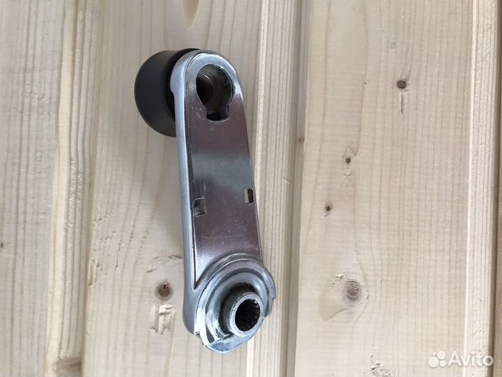 Ручка стеклоподъемника