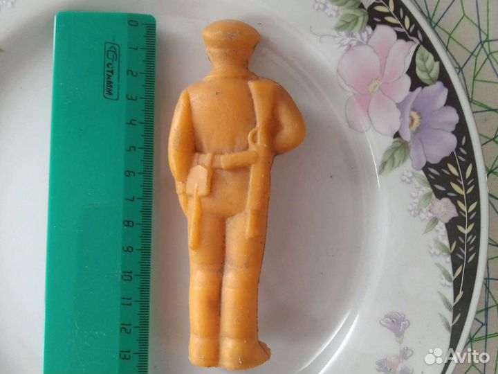 Солдатик колкий пластик