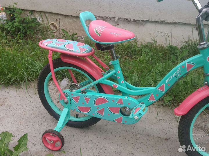 Детский велосипед для девочки