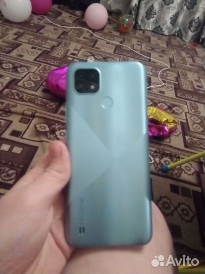Телефон реалми c21