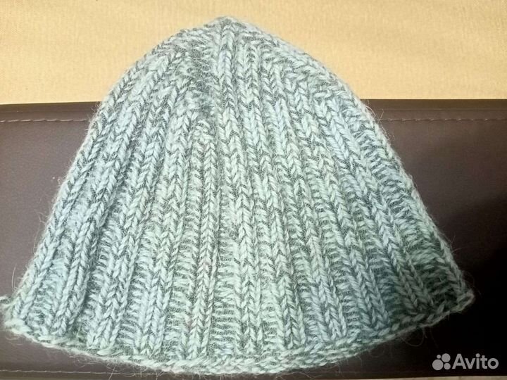 Шапка женская вязаная ручная работа