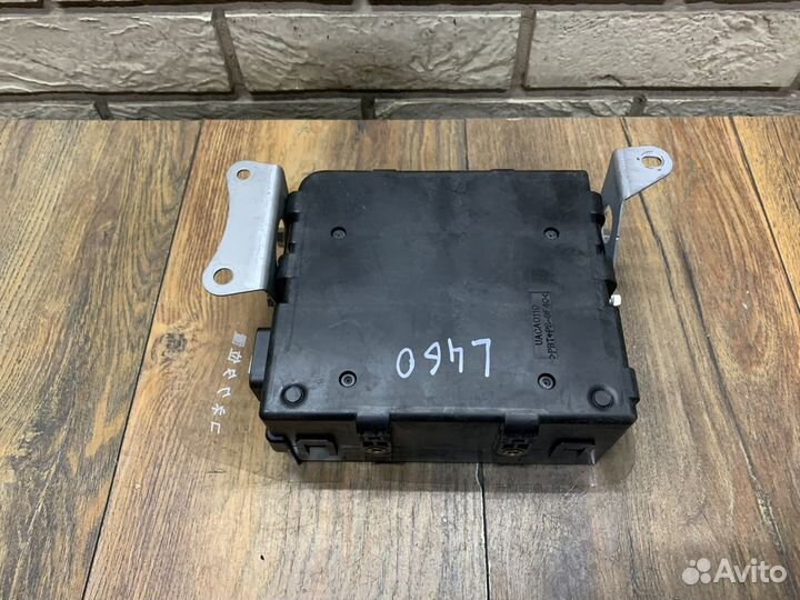 Lexus LS460L Блок электронный