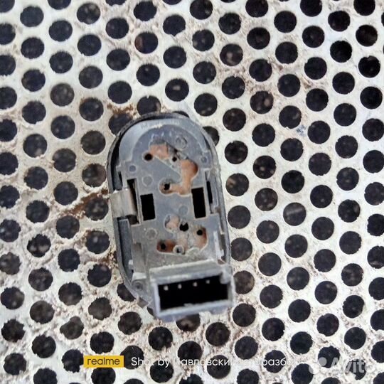 Кнопка стеклоподъемника Opel Astra G