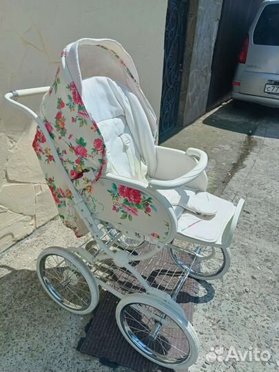 Коляска Geoby C605 Luc 2 в 1