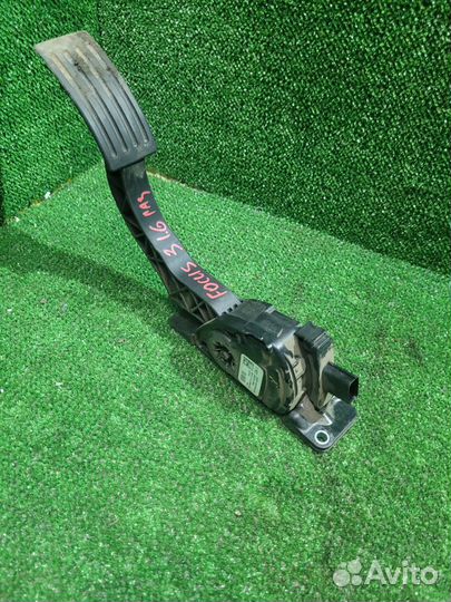 Педаль газа Ford Focus 3 2013 1.6 (BV619F836AB)