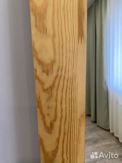 Зеркало в деревянной раме 170х65