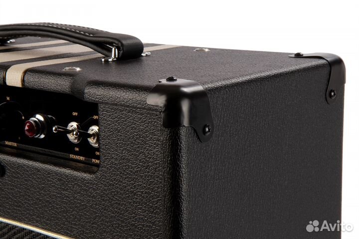 CMV15-EU Комбоусилитель, ламповый, 15Вт, Cort