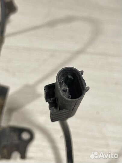 Датчик абс задний левый Geely Emgrand x7