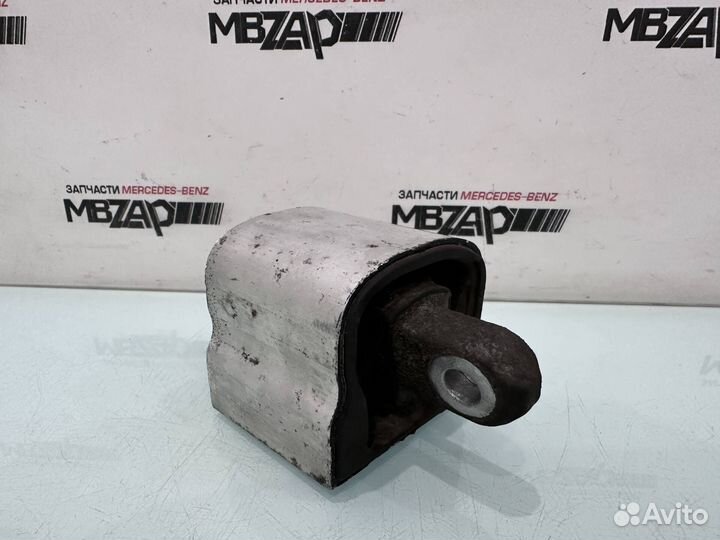 Подушка АКПП Mercedes W447 V447