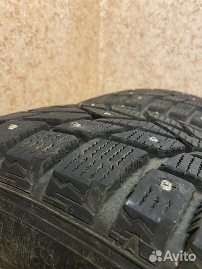 Dunlop Grandtrek Ice 02 215/55 R18